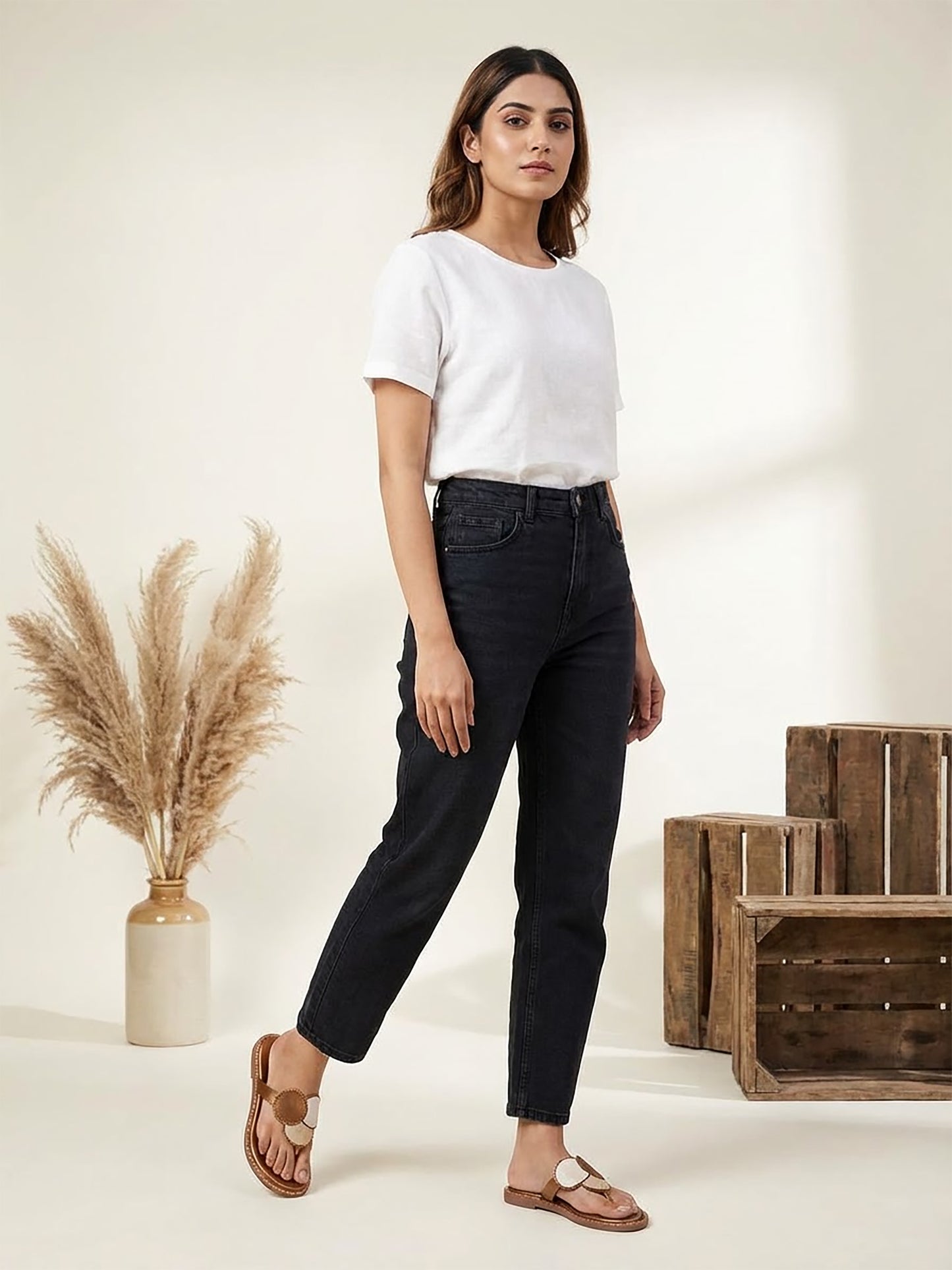 Layered Circular Toe-Post Flats